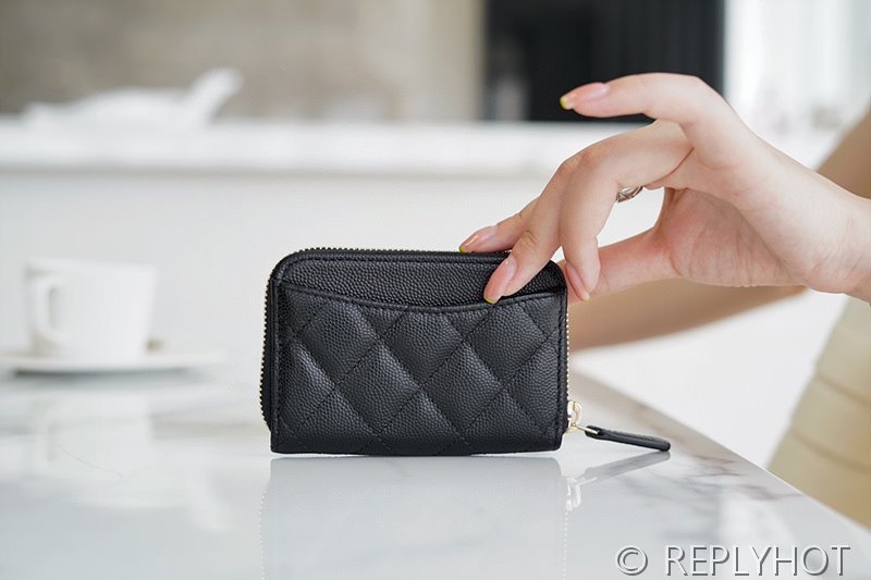 샤넬 클래식 지퍼 동전 지갑 카프스킨 골드메탈 블랙 [매장가 94만원대]