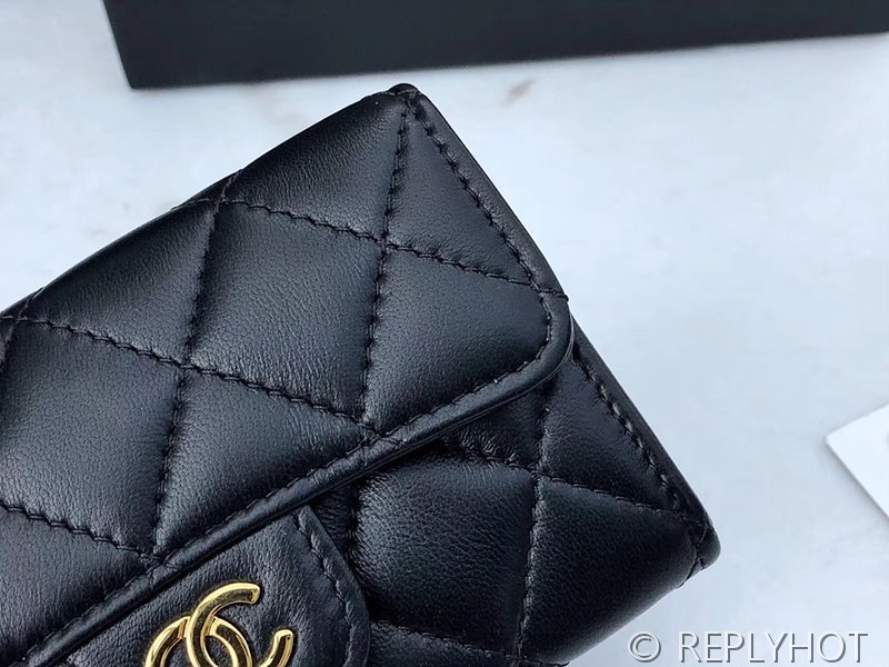 샤넬 클래식 카드 홀더 지갑 램스킨 골드메탈 블랙 [매장가 150만원대]