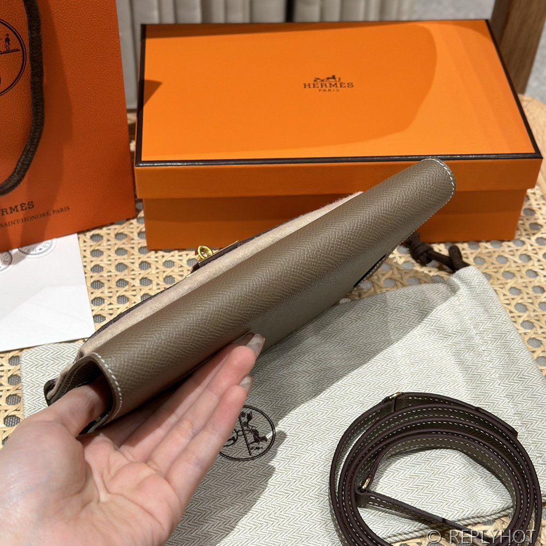 [하이엔드급] 에르메스 켈리 투고 크로스백 KELLY TOGO WOC / CK18 에토프 엡솜 금장 [매장가 1090만원대]