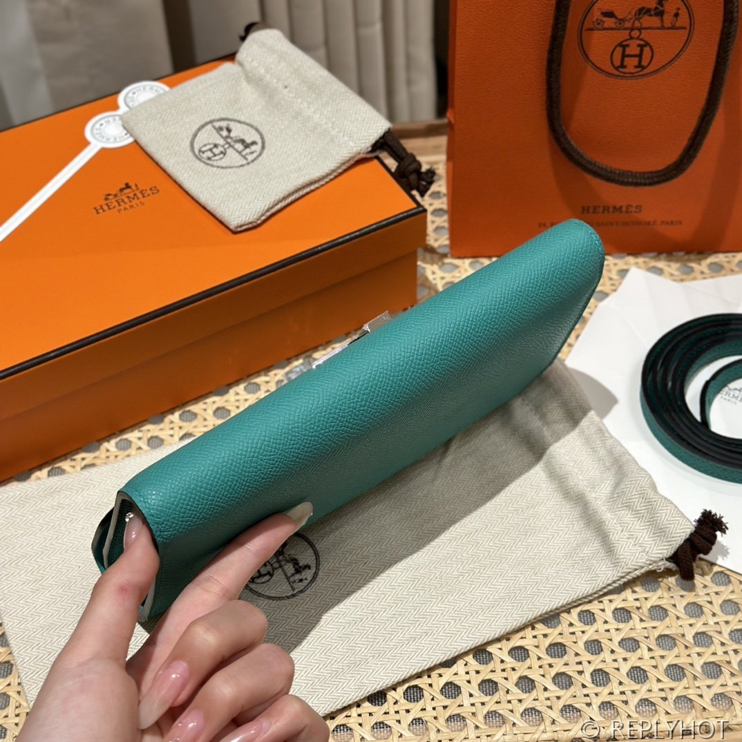 [하이엔드급] 에르메스 콘스탄스 투고 월렛  / O6 Vert Jade 엡솜 리자드은장 [매장가 1290만원대]