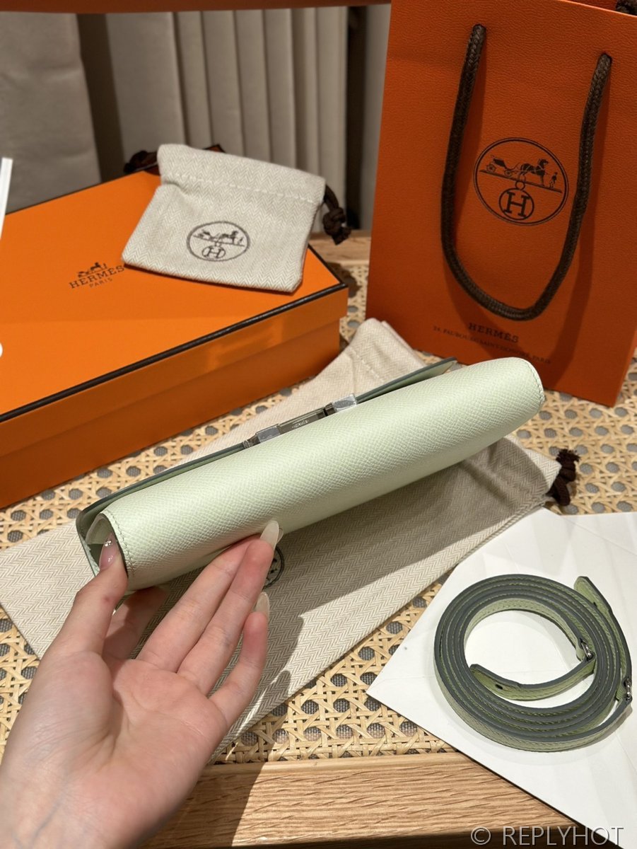 [하이엔드급] 에르메스 콘스탄스 투고 월렛  / OZ Vert Fizz 엡솜 은장 [매장가 990만원대]