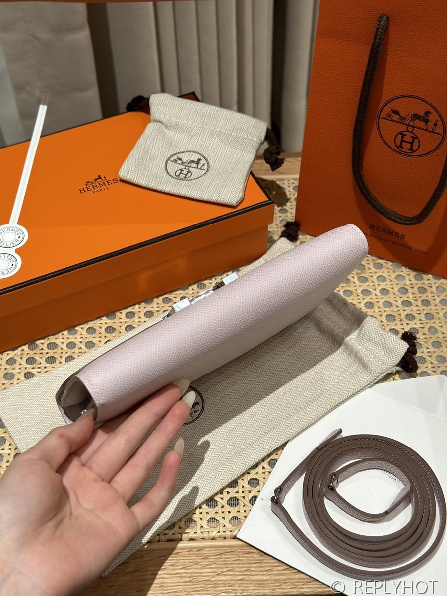 [하이엔드급] 에르메스 콘스탄스 투고 월렛  / 09 MAUVE PALE 엡솜 은장 [매장가 990만원대]