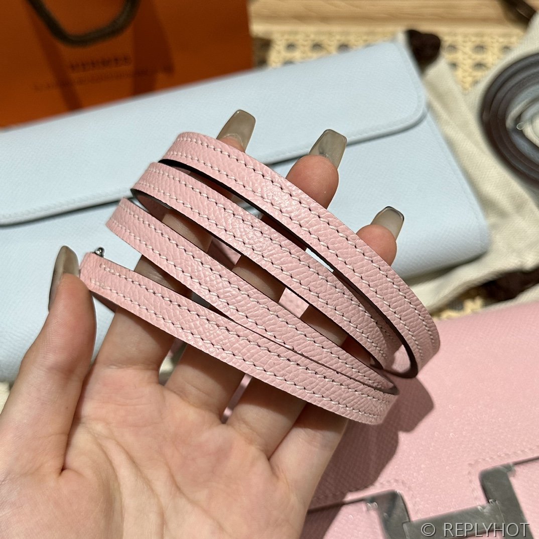 [하이엔드급] 에르메스 콘스탄스 투고 월렛  / 3Q 로즈사쿠라 엡솜 은장 [매장가 990만원대]