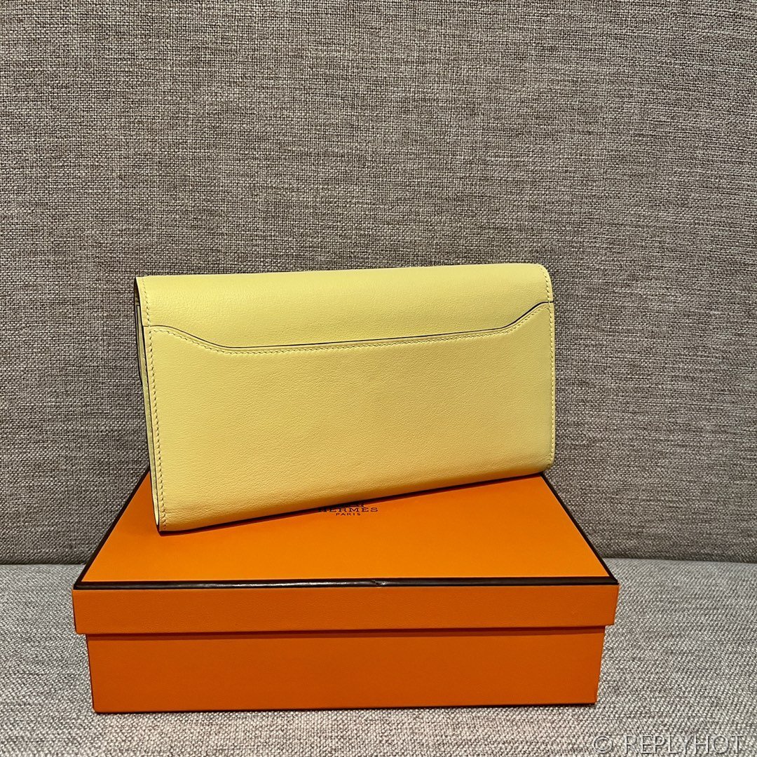 [하이엔드급] 에르메스 콘스탄스 투고 월렛  / 1Z Jaune Poussin 스위프트 금장 [매장가 990만원대]