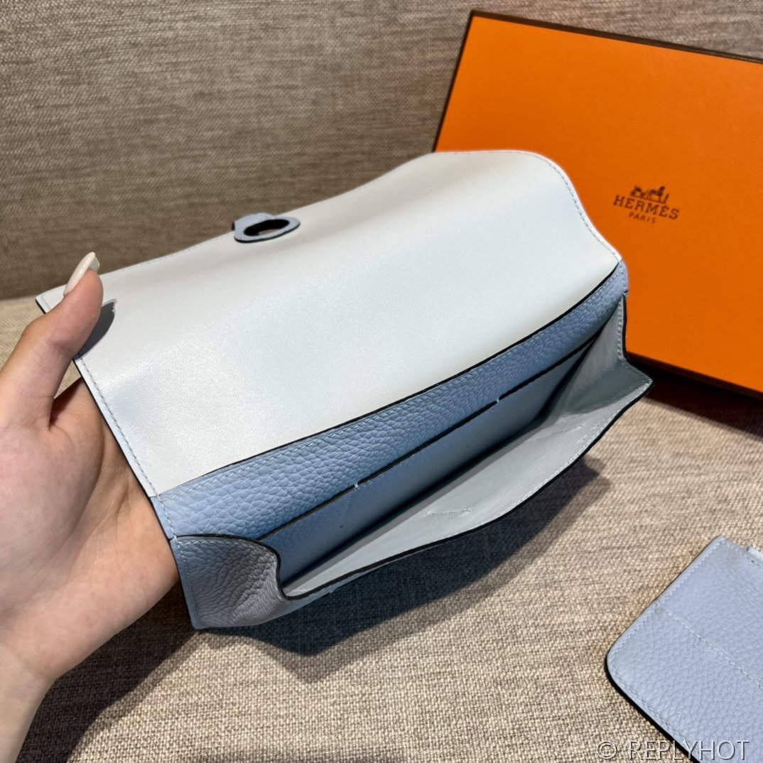 [하이엔드급] 에르메스 도곤 지갑 / T0 성배블루 토고 은장 [매장가 390만원대]