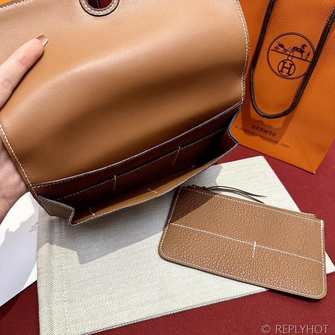 [하이엔드급] 에르메스 도곤 지갑 / CK37 브라운골드 토고 금장 [매장가 390만원대]