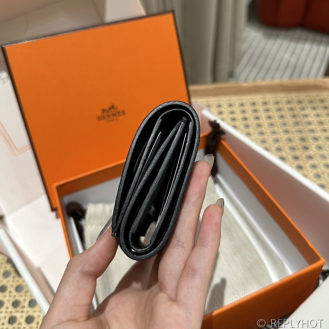 [하이엔드급] 에르메스 베안 트라이폴드 지갑 Hermes Bearn Wallet / CK89 노아 엡솜 올블랙 [매장가390만원대]