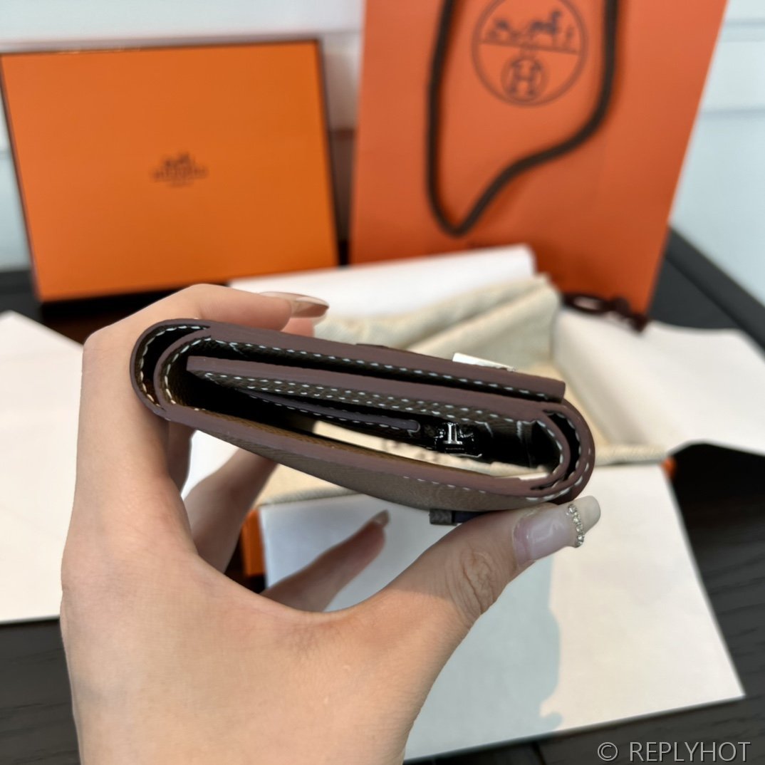 [하이엔드급] 에르메스 베안 트라이폴드 지갑 Hermes Bearn Wallet / CK18 에토프 엡솜 은장 [매장가390만원대]