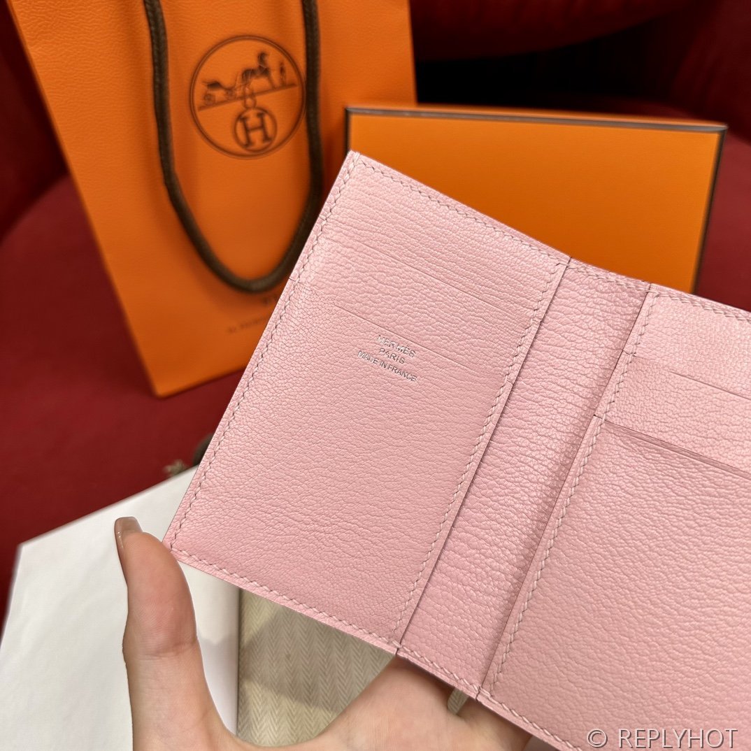 [하이엔드급] 에르메스 베안 트라이폴드 지갑 Hermes Bearn Wallet / 3Q 로즈사쿠라 체버 은장 [매장가390만원대]