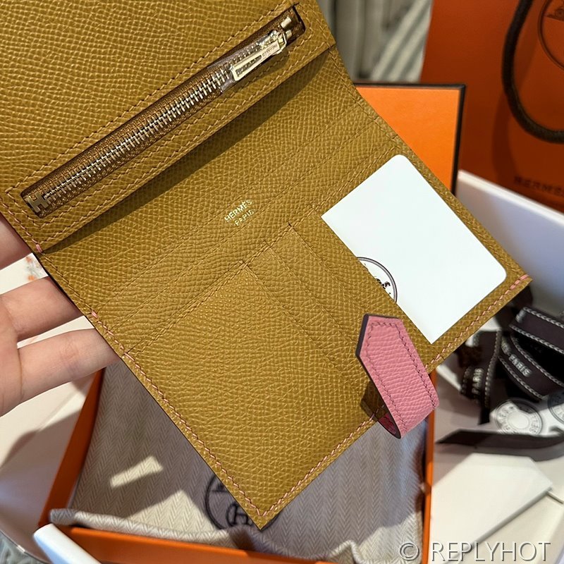 [하이엔드급] Hermes 에르메스 베안 컴팩트 지갑 Bearn Compact Wallet / Q1 로즈핑크 엡솜 금장
