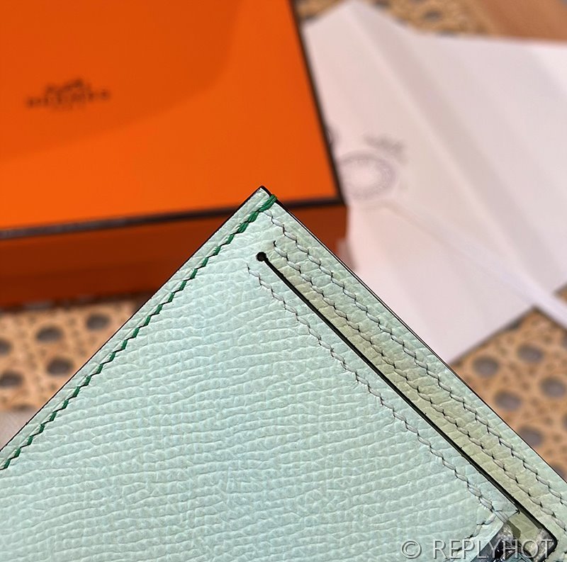 [하이엔드급] Hermes 에르메스 베안 컴팩트 지갑 Bearn Compact Wallet / OZ 그린 엡솜 은장