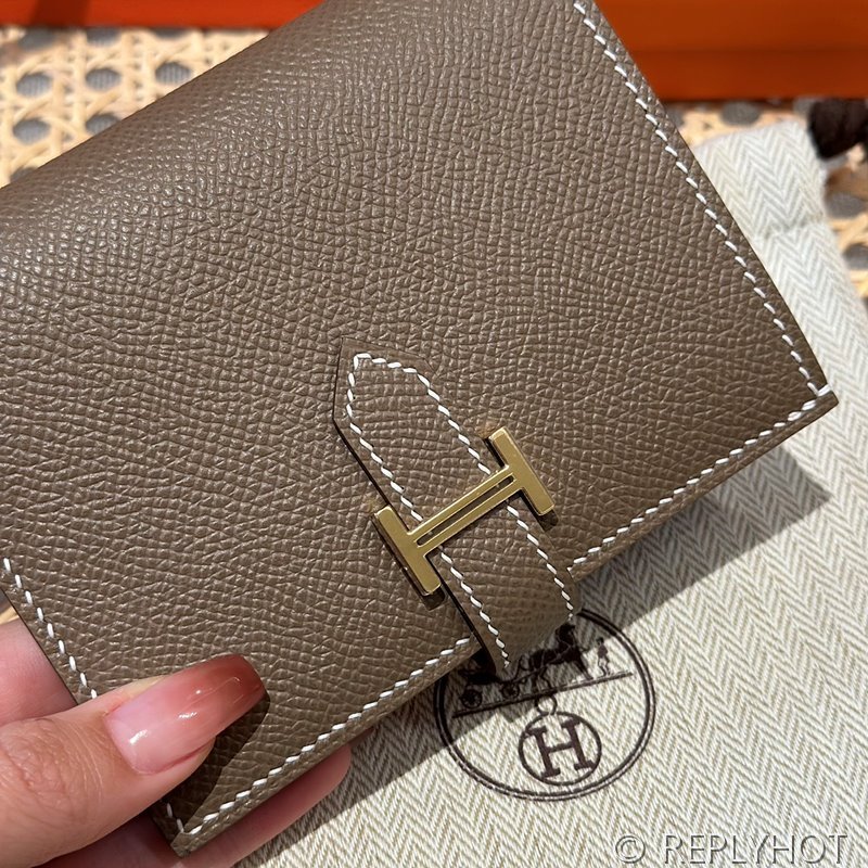 [하이엔드급] Hermes 에르메스 베안 컴팩트 지갑 Bearn Compact Wallet / CK18 에토프 엡솜 금장
