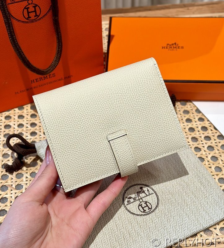 [하이엔드급] Hermes 에르메스 베안 컴팩트 지갑 Bearn Compact Wallet / CK10 밀크쉐이크 CRAIE 엡솜 금장