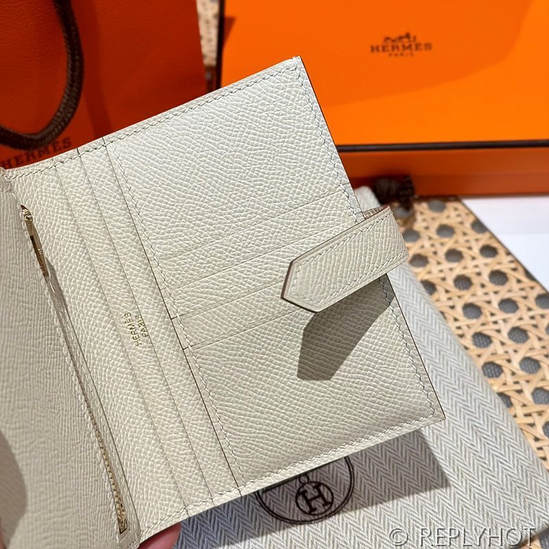[하이엔드급] Hermes 에르메스 베안 컴팩트 지갑 Bearn Compact Wallet / CK10 밀크쉐이크 CRAIE 엡솜 금장