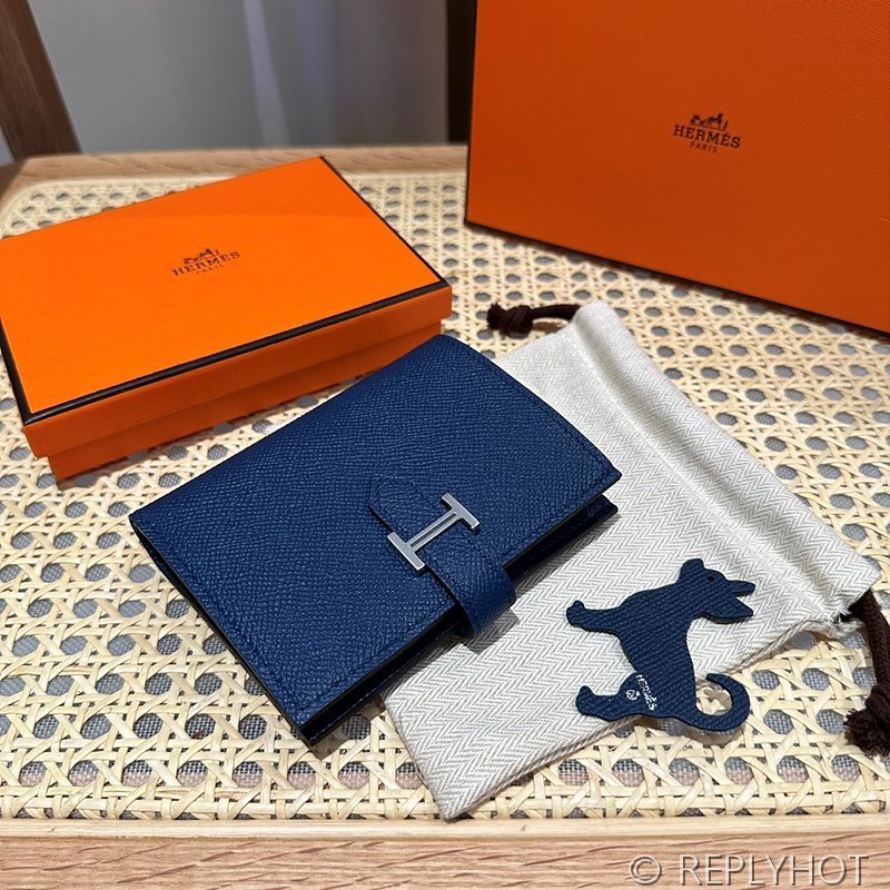 [하이엔드급] Hermes 에르메스 베안 컴팩트 지갑 Bearn Compact Wallet / 73 블루사파이어 엡솜 은장 [매장가 385만원대]