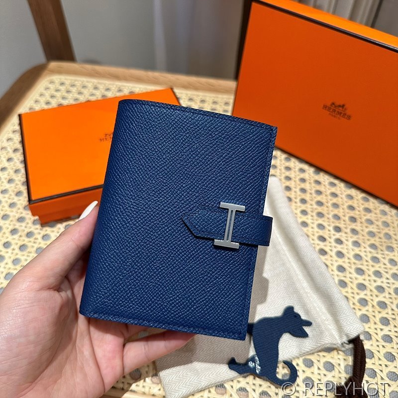 [하이엔드급] Hermes 에르메스 베안 컴팩트 지갑 Bearn Compact Wallet / 73 블루사파이어 엡솜 은장 [매장가 385만원대]