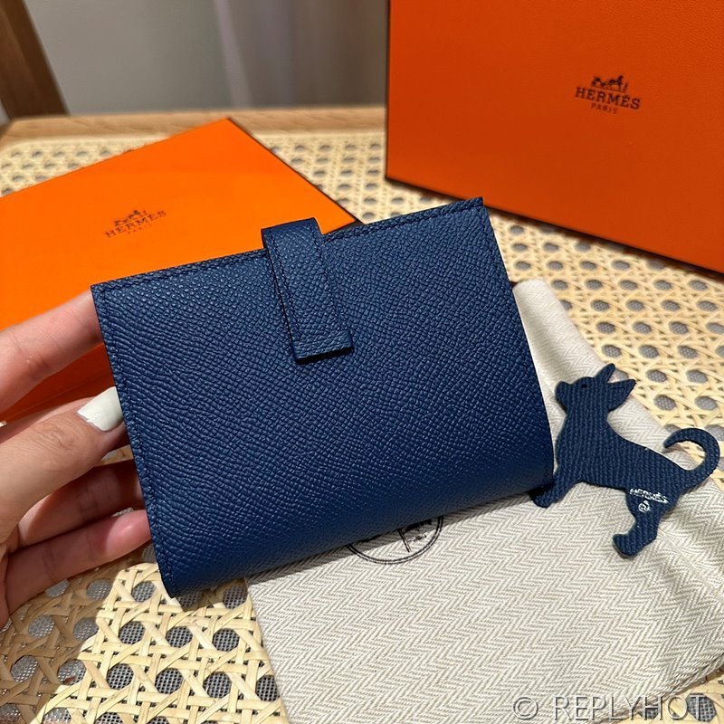 [하이엔드급] Hermes 에르메스 베안 컴팩트 지갑 Bearn Compact Wallet / 73 블루사파이어 엡솜 은장 [매장가 385만원대]