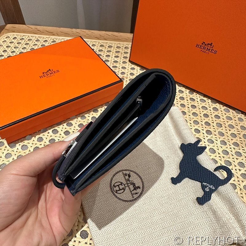 [하이엔드급] Hermes 에르메스 베안 컴팩트 지갑 Bearn Compact Wallet / 73 블루사파이어 엡솜 은장 [매장가 385만원대]