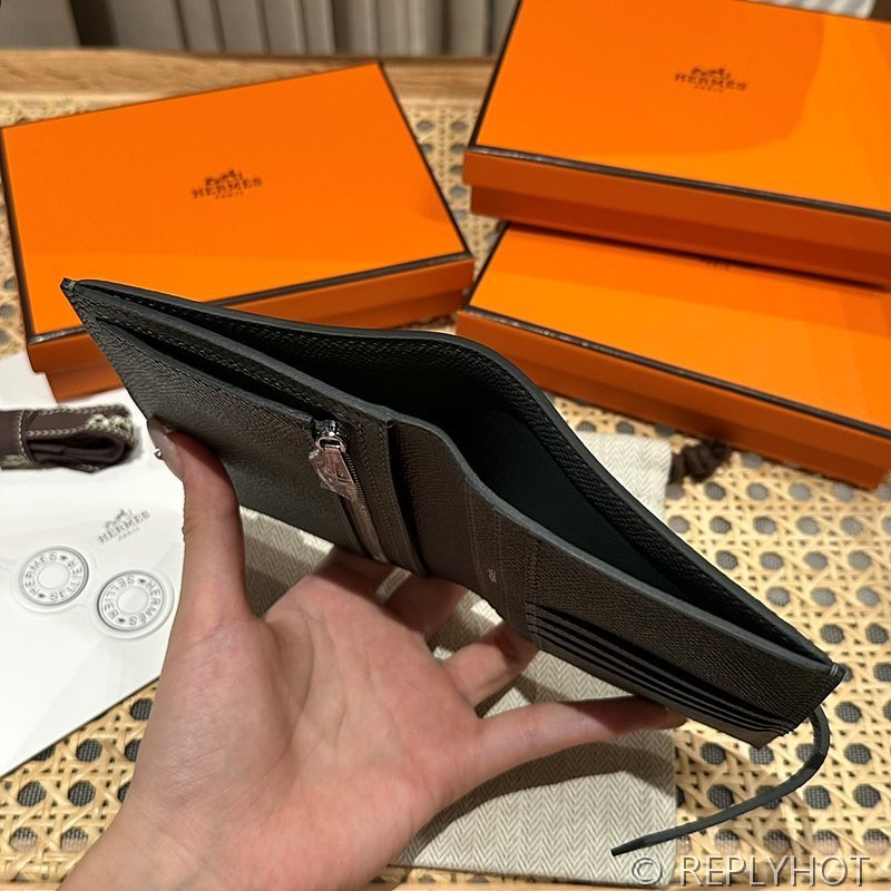 [하이엔드급] Hermes 에르메스 베안 컴팩트 지갑 Bearn Compact Wallet / 63 아몬드그린 Vetr Amande 엠솜 은장 [매장가 385만원대]