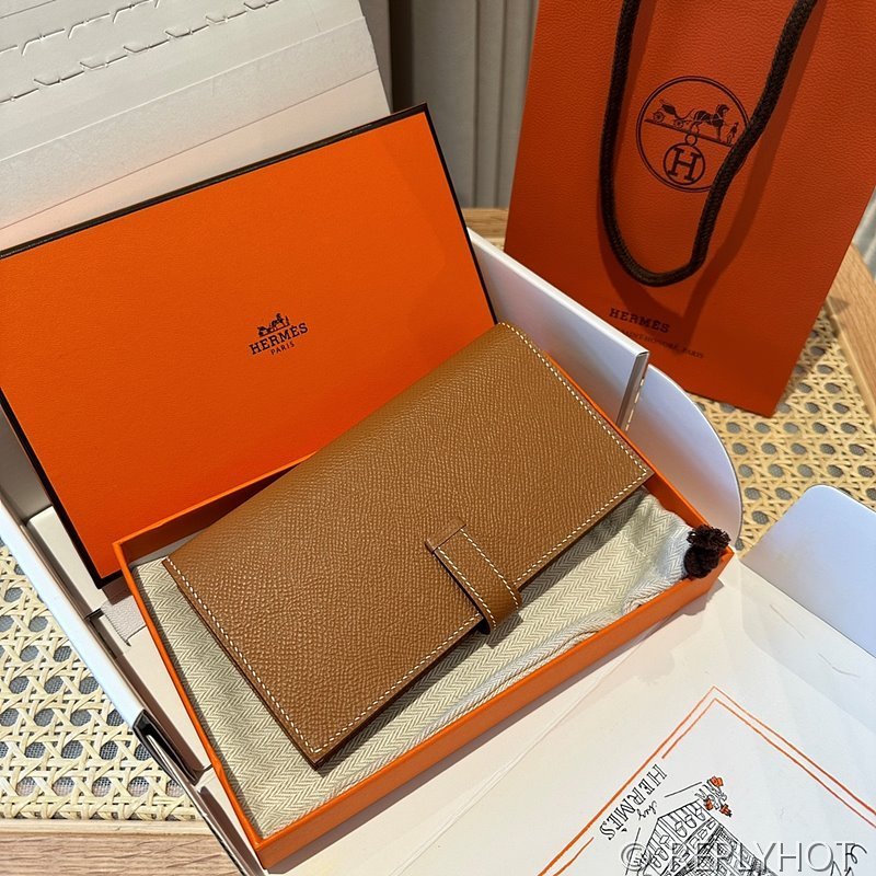 [하이엔드급] HERMES Bearn Wallet 에르메스 베안 장지갑 / CK37 골드브라운 엠솜 금장 [매장가 555만원대]