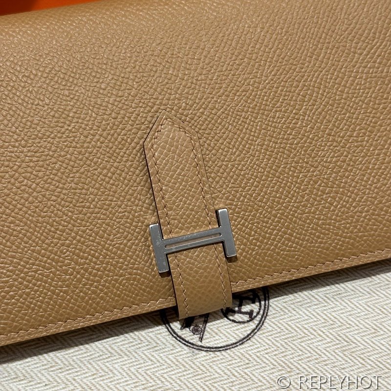 [하이엔드급] HERMES Bearn Wallet 에르메스 베안 장지갑 / 0M CHAI 엠솜 은장 [매장가 555만원대]