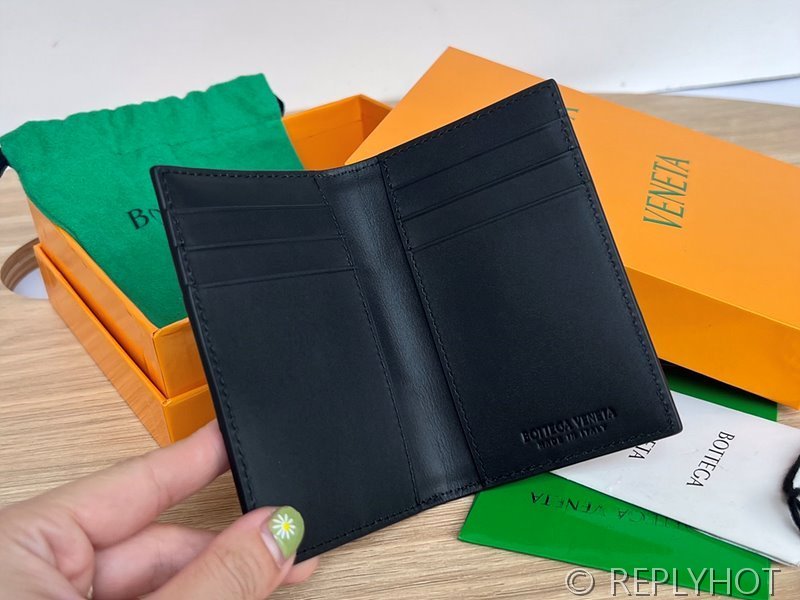 보테가베네타 카세트 플랩 카드 지갑 [매장가 65만원대]