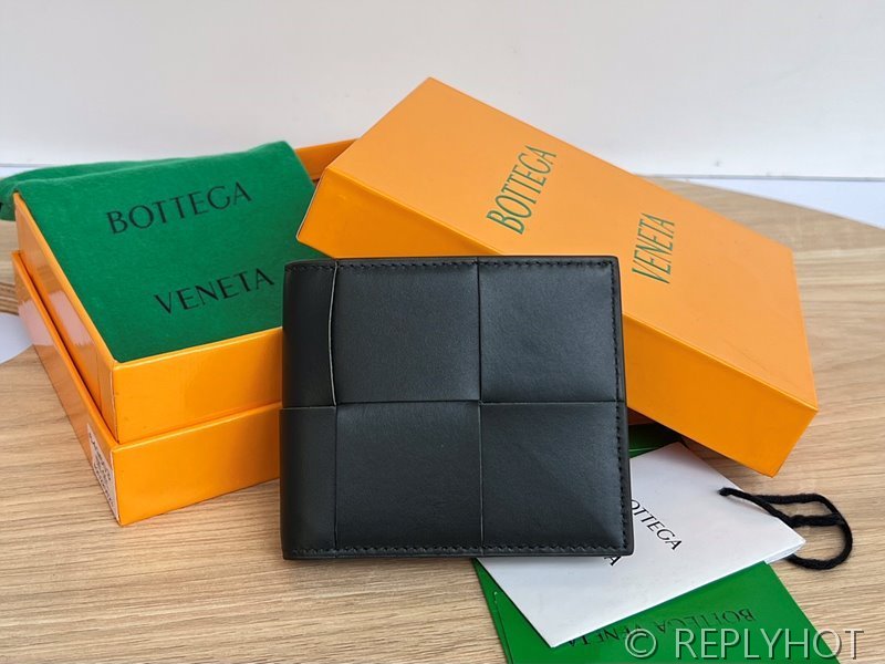 보테가베네타 카세트 폴더형 지갑 [매장가 81만원대]