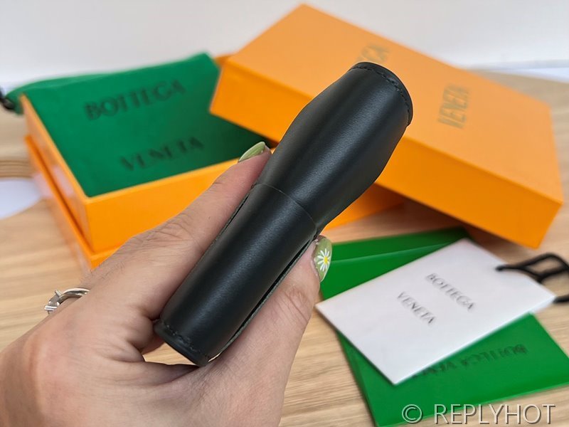 보테가베네타 카세트 폴더형 지갑 [매장가 81만원대]