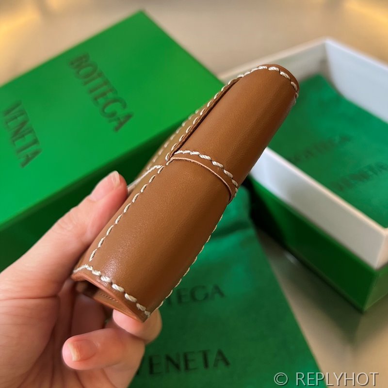 보테가베네타 카세트 폴더형 지갑 [매장가 81만원대]