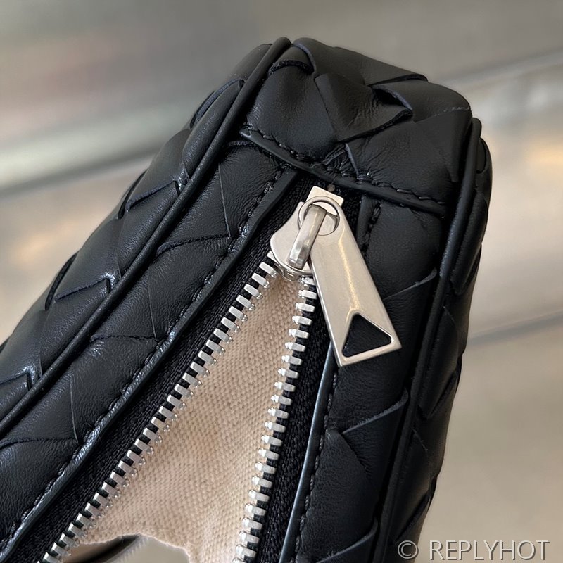 보테가베네타 인트레치아토 미디엄 오거나이저 [매장가 154만원대]