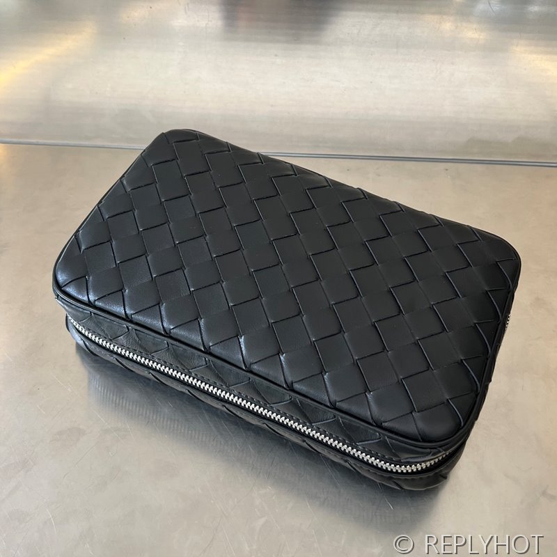 보테가베네타 인트레치아토 미디엄 오거나이저 [매장가 154만원대]