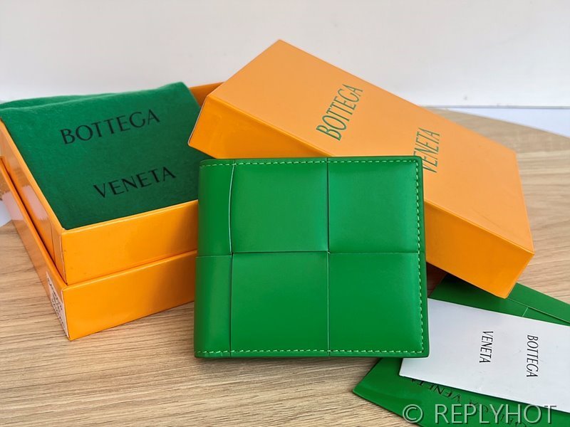 보테가베네타 카세트 폴더형 지갑 [매장가 81만원대]