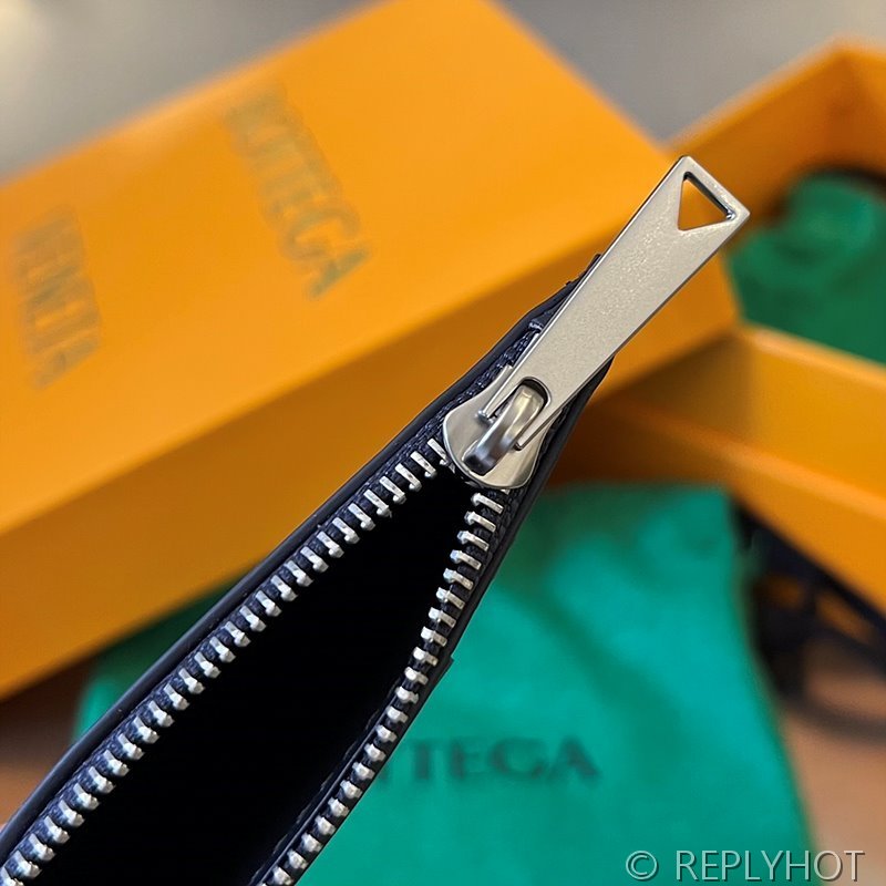 보테가베네타 카세트 지퍼 카드 지갑 [매장가 65만원대]