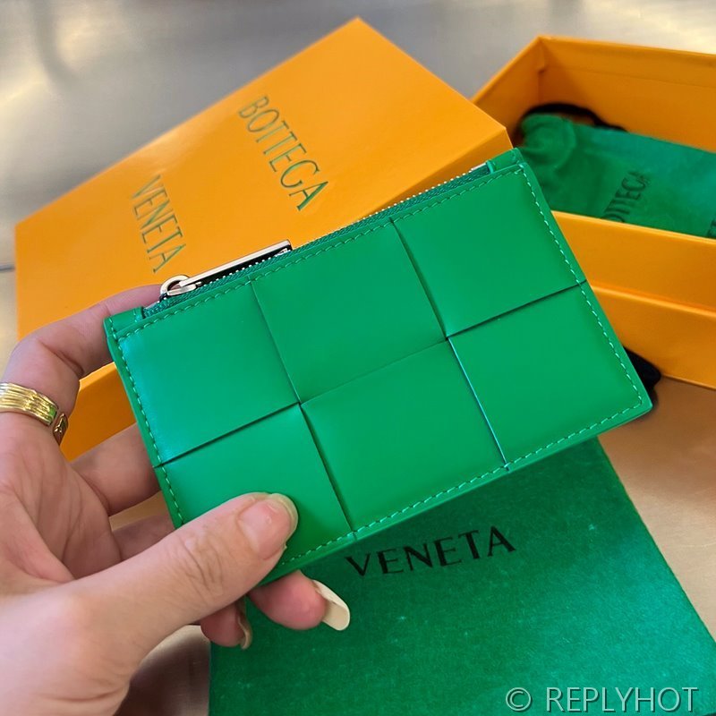 보테가베네타 카세트 지퍼 카드 지갑 [매장가 65만원대]