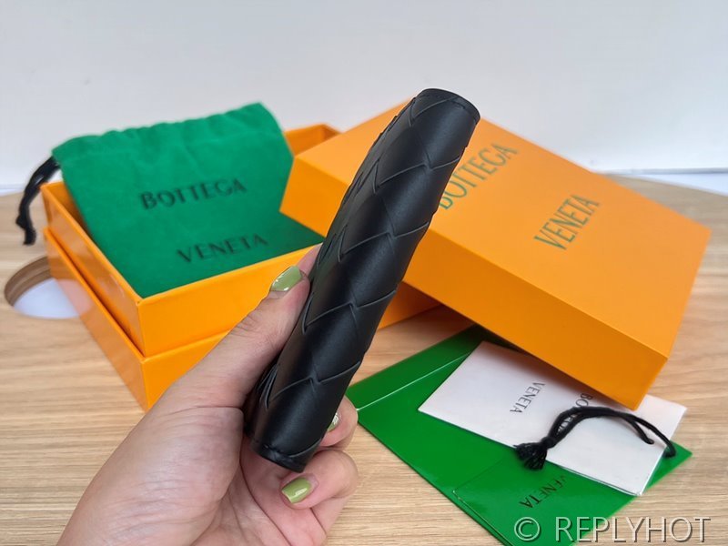 보테가베네타 인트레치아토 플랩 카드 지갑 [매장가 65만원대]