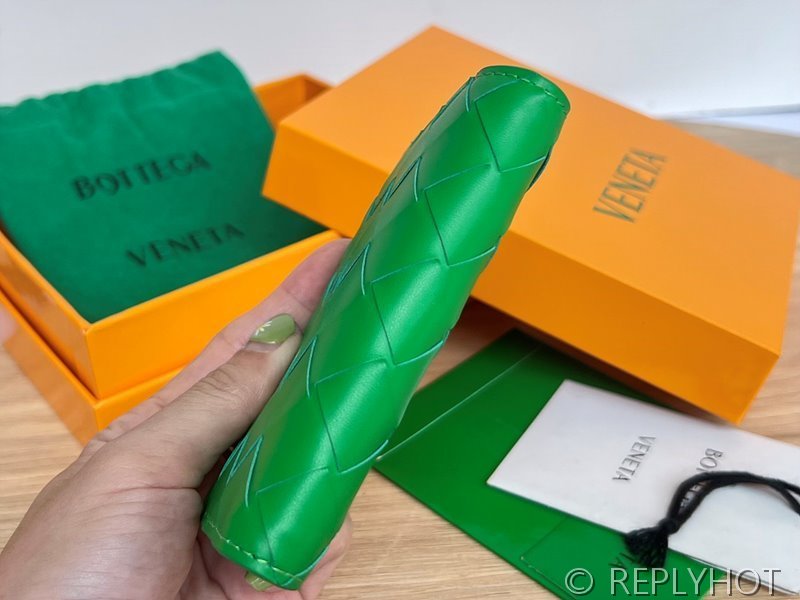 보테가베네타 인트레치아토 플랩 카드 지갑 [매장가 65만원대]