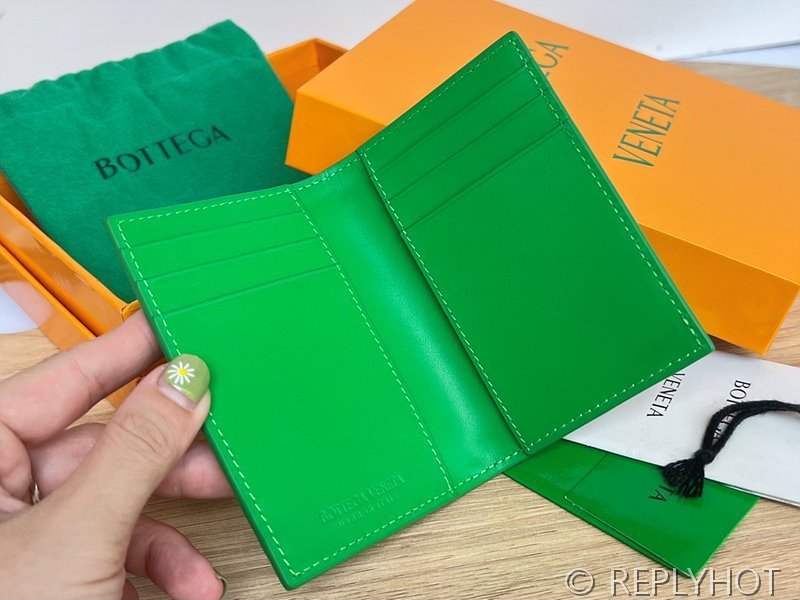 보테가베네타 인트레치아토 플랩 카드 지갑 [매장가 65만원대]