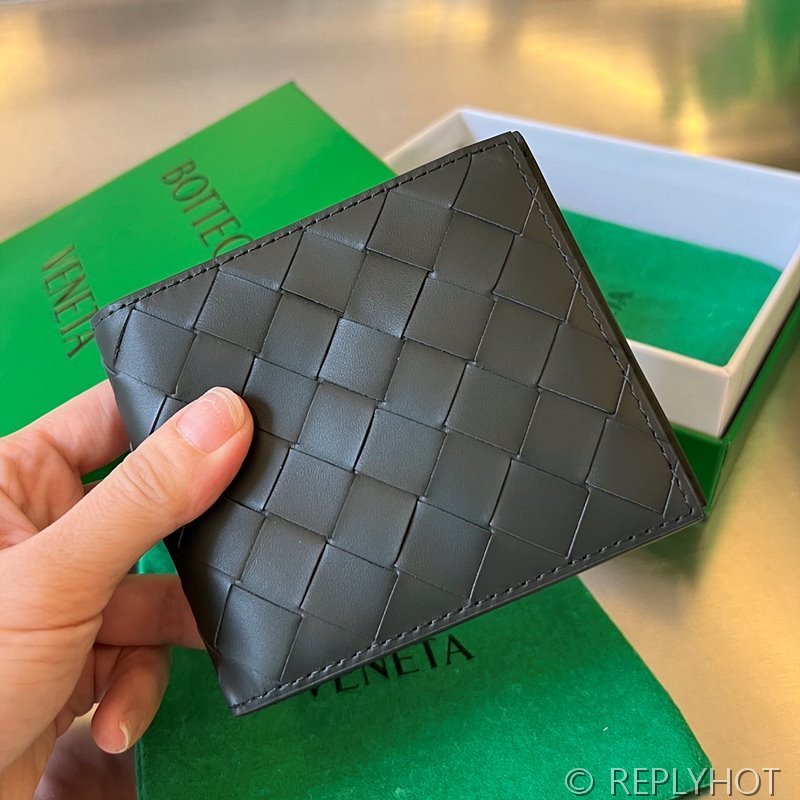 보테가베네타 인트레치아토 폴더형 지갑 [매장가 81만원대]