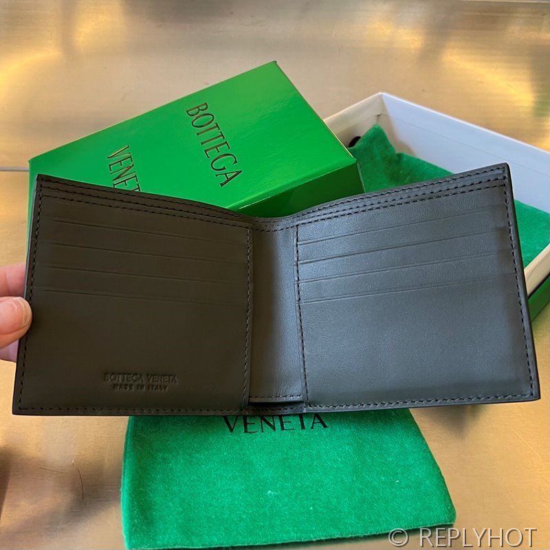보테가베네타 인트레치아토 폴더형 지갑 [매장가 81만원대]