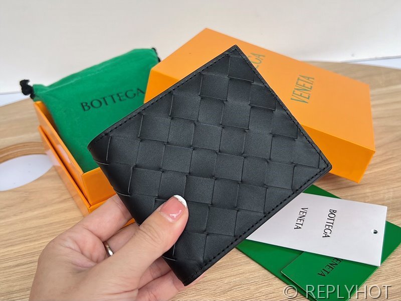 보테가베네타 인트레치아토 폴더형 지갑 [매장가 81만원대]