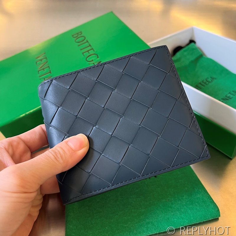 보테가베네타 인트레치아토 폴더형 지갑 [매장가 81만원대]