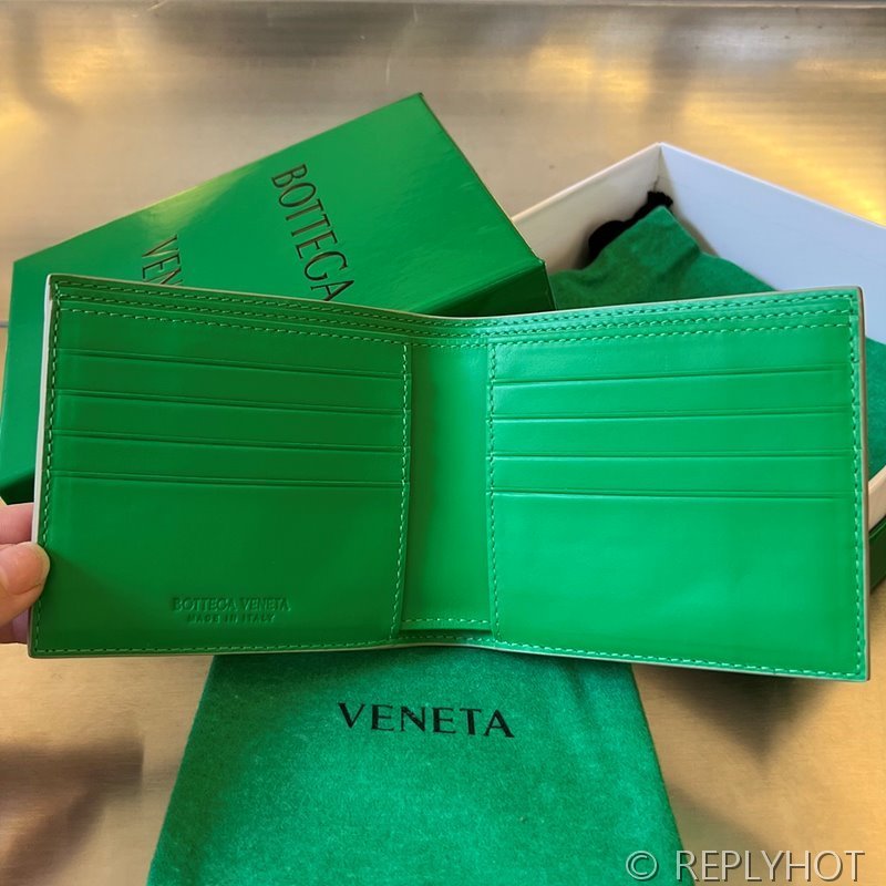 보테가베네타 인트레치아토 폴더형 지갑 [매장가 81만원대]