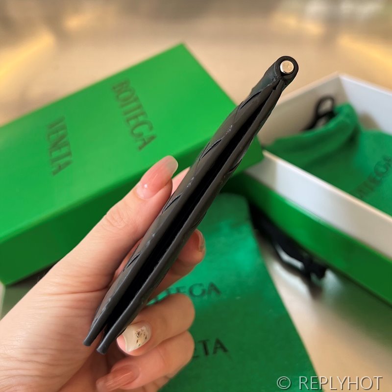 보테가베네타 인트레치아토 클립형 지갑 [매장가 81만원대]