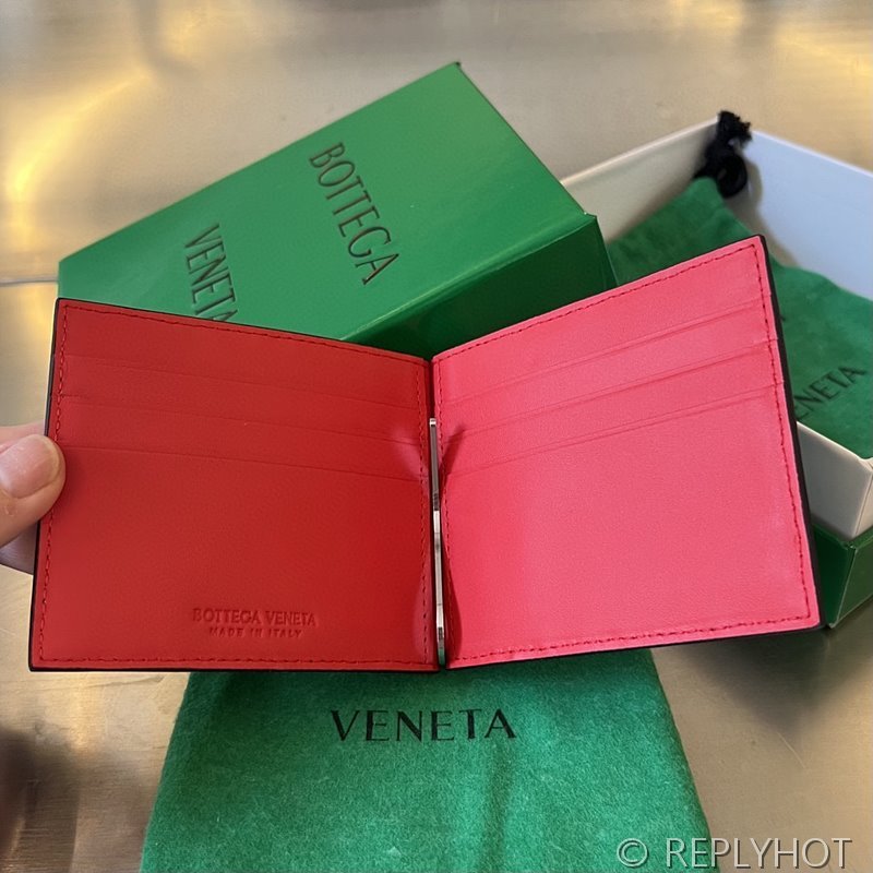 보테가베네타 인트레치아토 클립형 지갑 [매장가 81만원대]