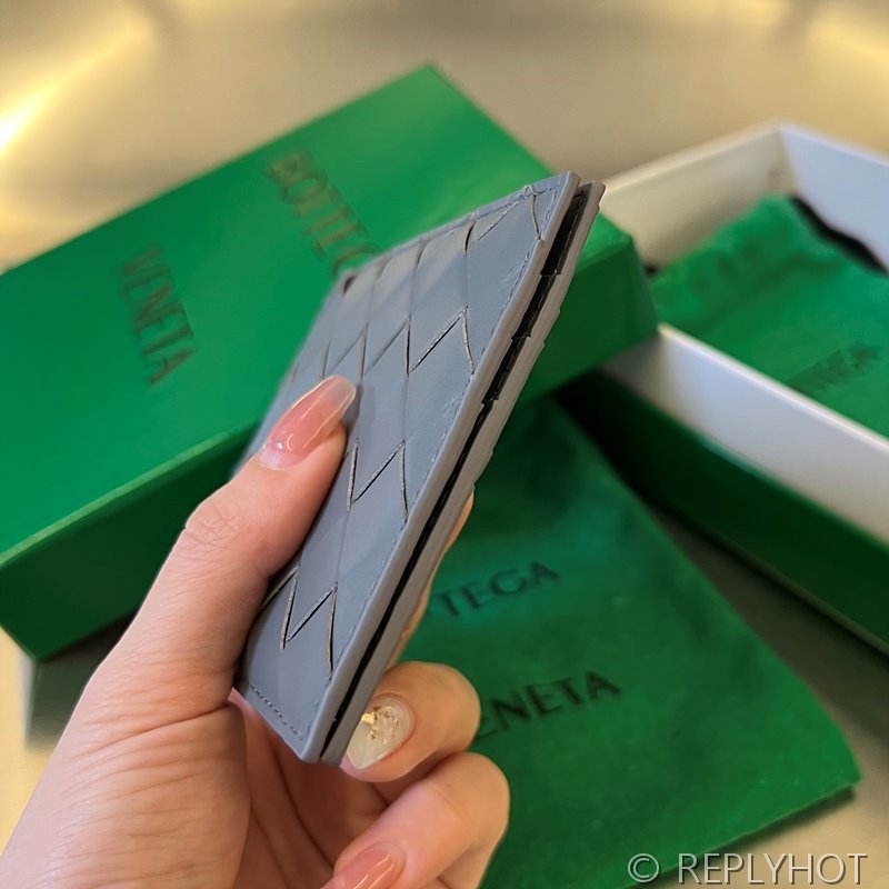 보테가베네타 인트레치아토 클립형 지갑 [매장가 81만원대]