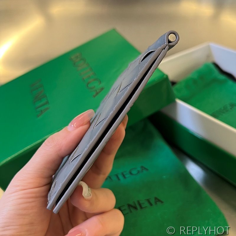 보테가베네타 인트레치아토 클립형 지갑 [매장가 81만원대]