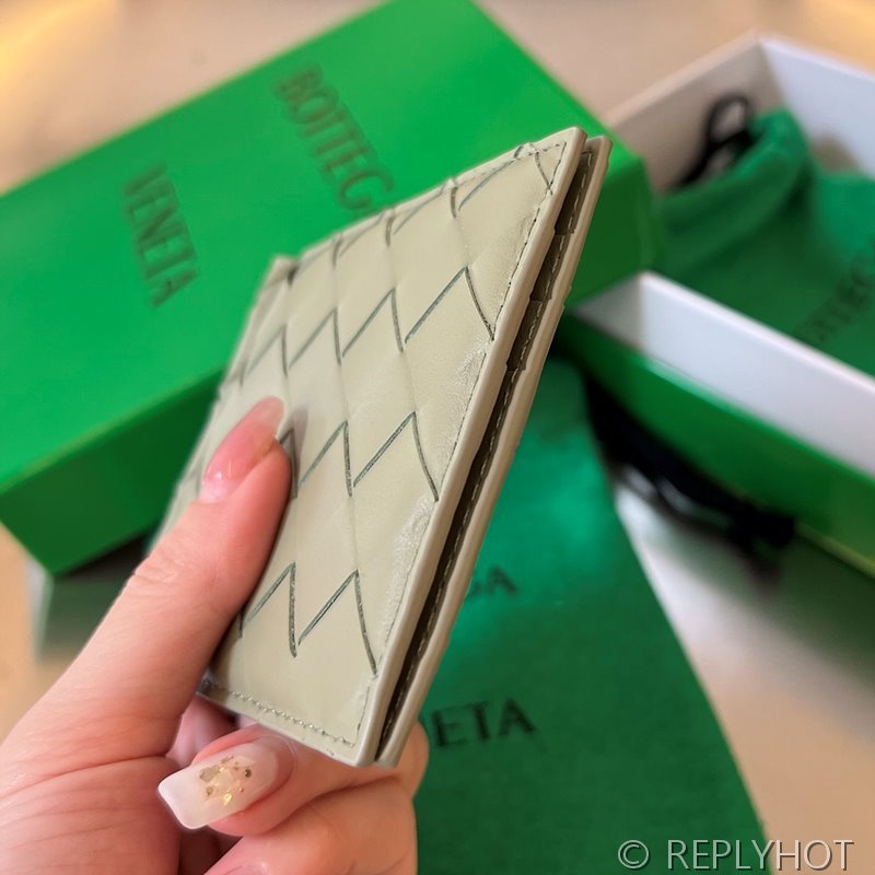 보테가베네타 인트레치아토 클립형 지갑 [매장가 81만원대]