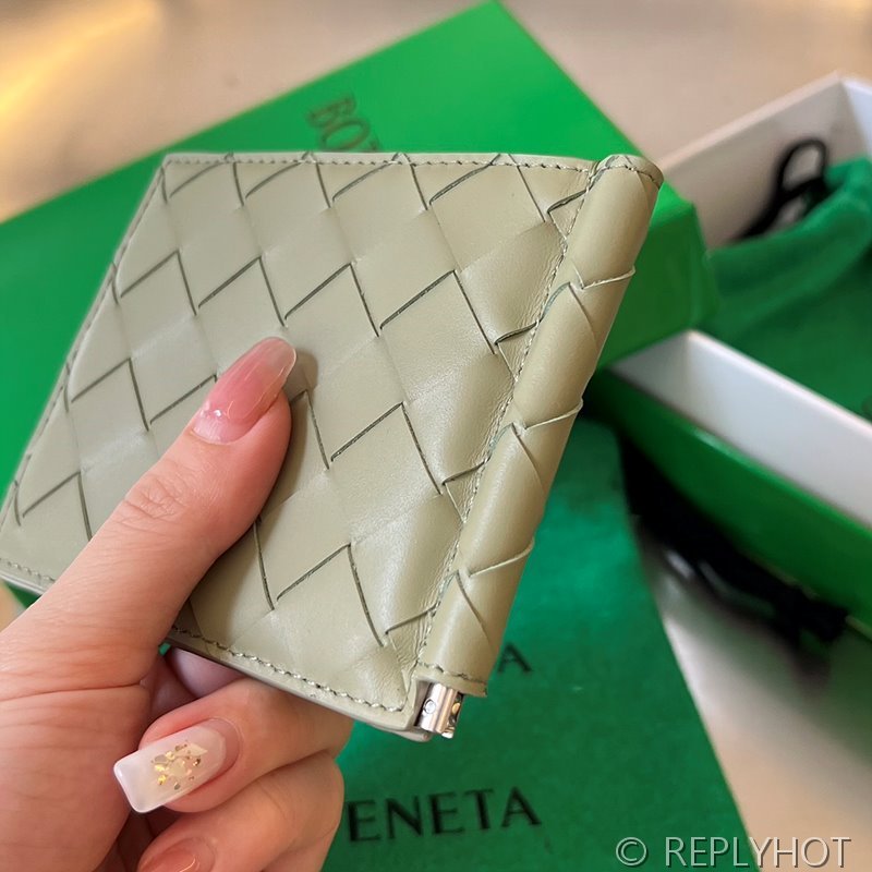 보테가베네타 인트레치아토 클립형 지갑 [매장가 81만원대]