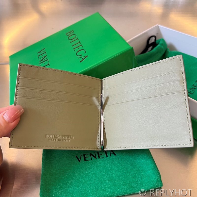 보테가베네타 인트레치아토 클립형 지갑 [매장가 81만원대]