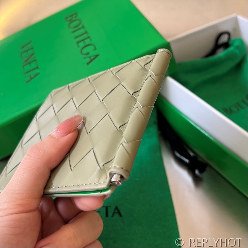 보테가베네타 인트레치아토 클립형 지갑 [매장가 81만원대]